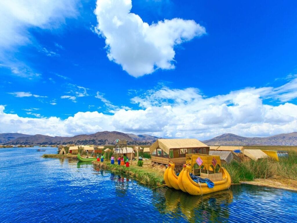 Destinos Para Viajar en Peru - Lago Titicaca