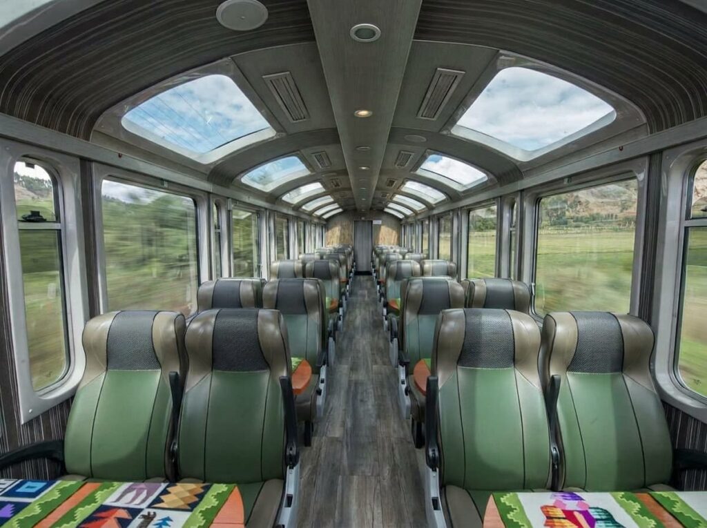 Tren Vistadome Observatory de PeruRail a Machu Picchu