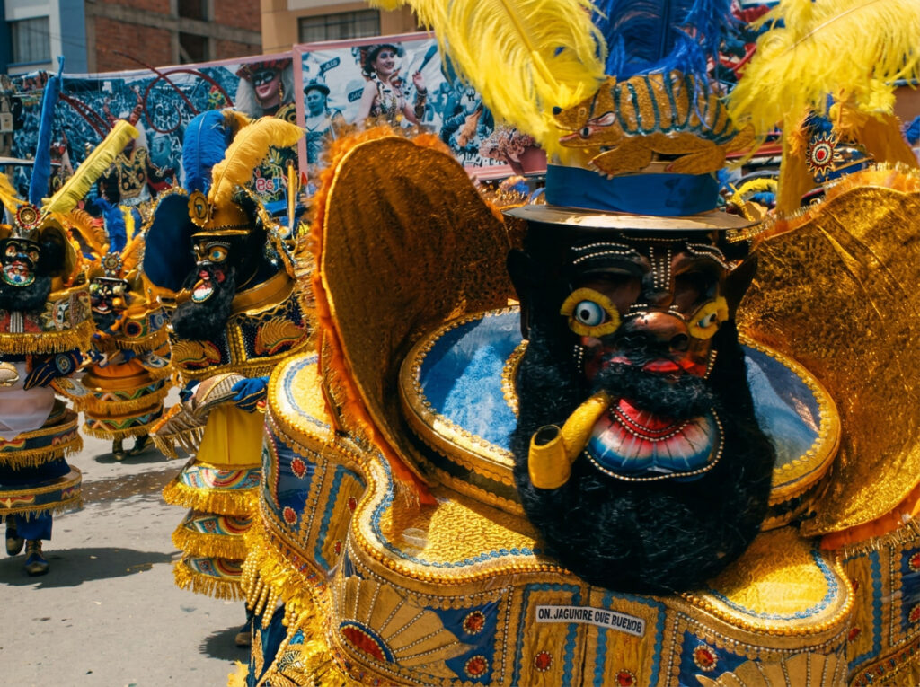 Máscara de la morenada en Puno