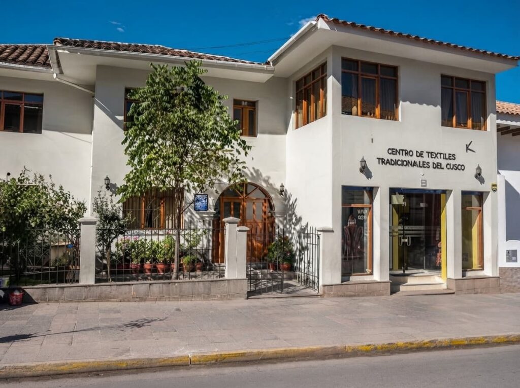 Centro de Textiles Tradicionales del Cusco