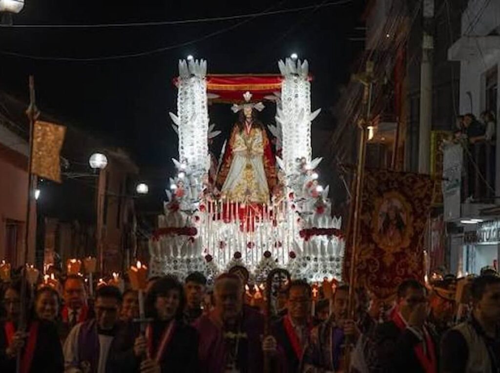 Procesión del Señor de Sentencia