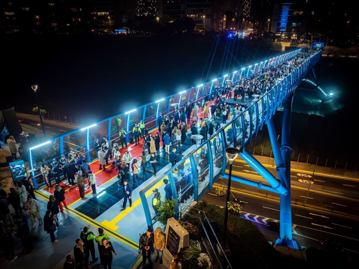 Puente de la paz Lima