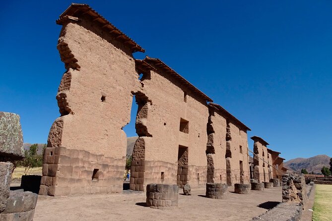 Ruta del Sol entre Cusco y Puno visitando Raqchi