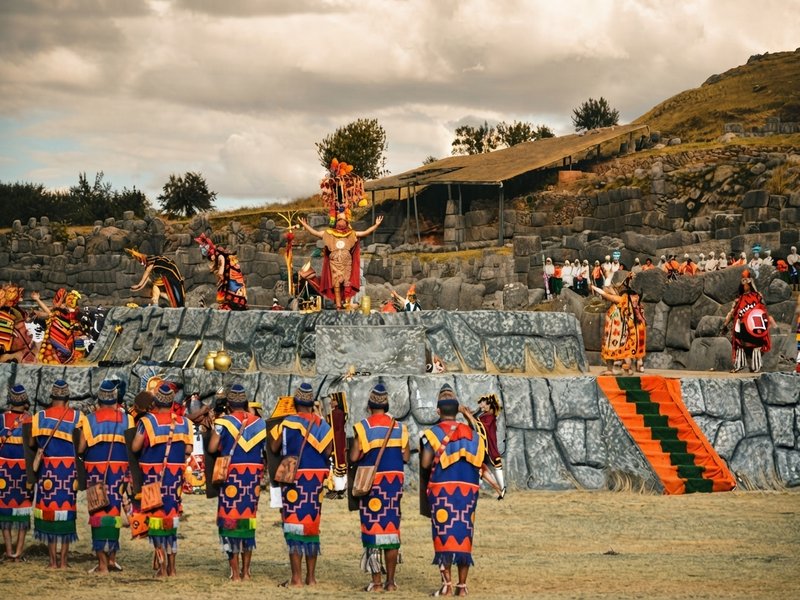 Inti Raymi: La festividad sagrada de renovación y tributo al dios sol