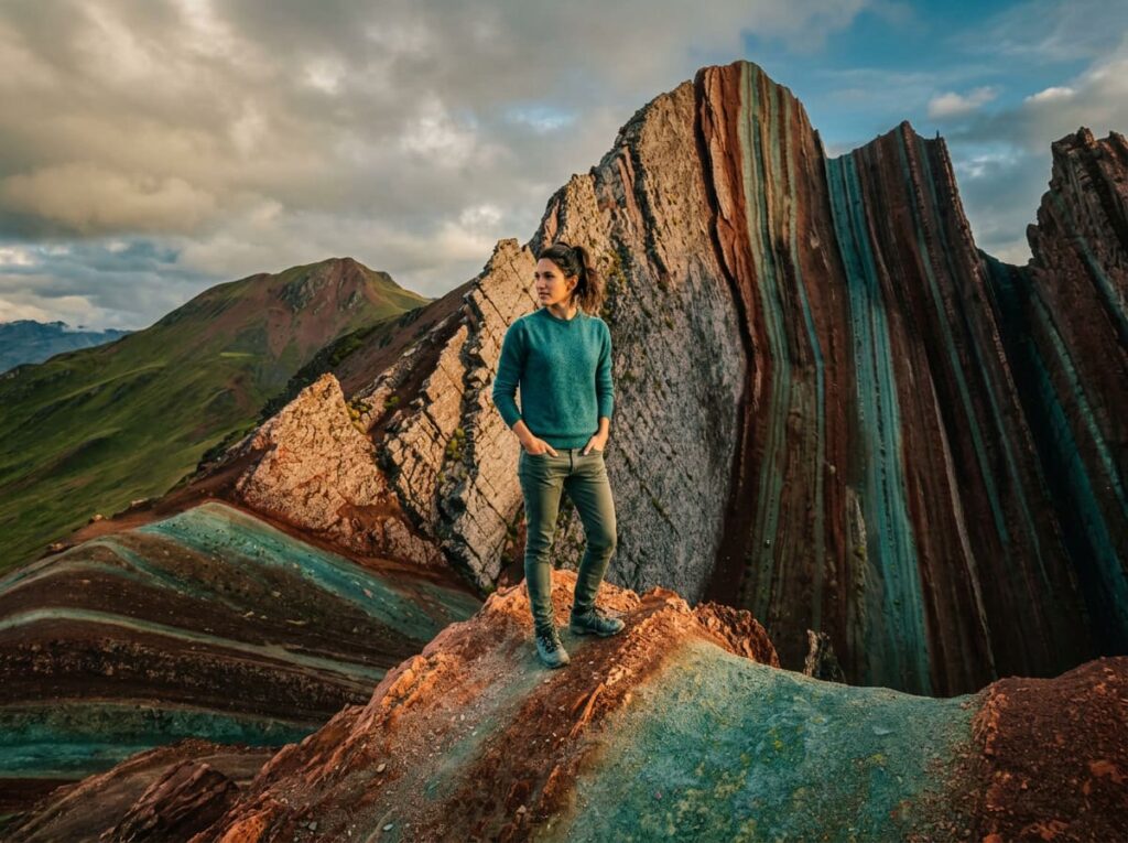 Montaña Pallay Punchu y sus formaciones puntiagudas en Cusco