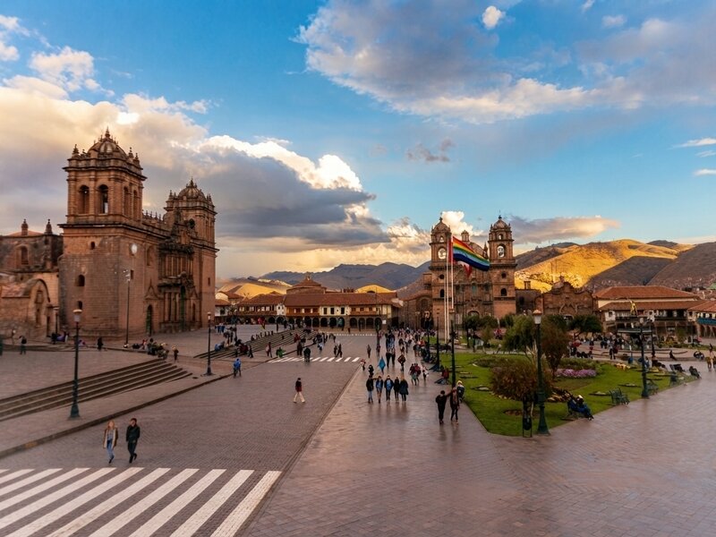 Vista panorámica de la Plaza de Armas de Cusco durante el primer día de aclimatación.