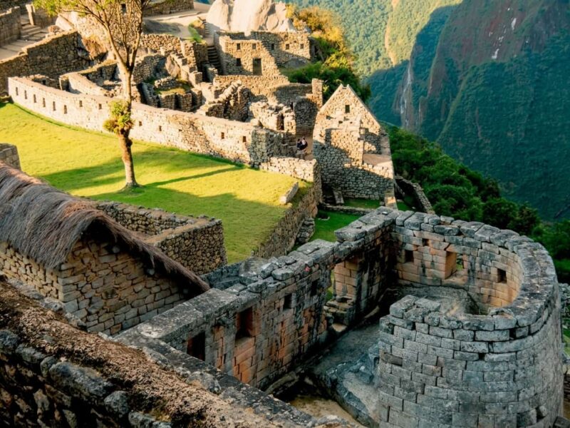 La maravilla oculta entre nubes y montañas