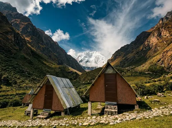 Mountain lodges at Capuliyoc, the end of the hike