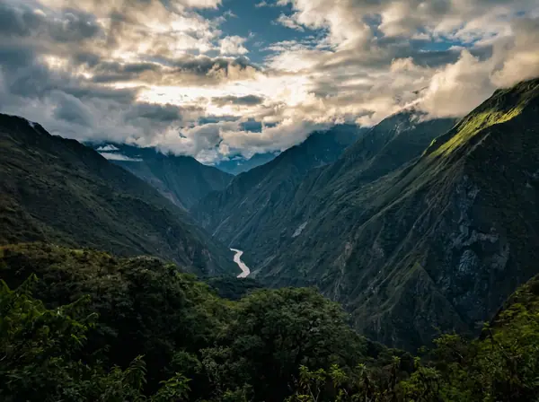 Trail descending from Santa Rosa to the Apurimac River at dawn