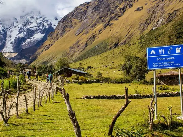 Hiking trail through the Andean valley of Soraypampa